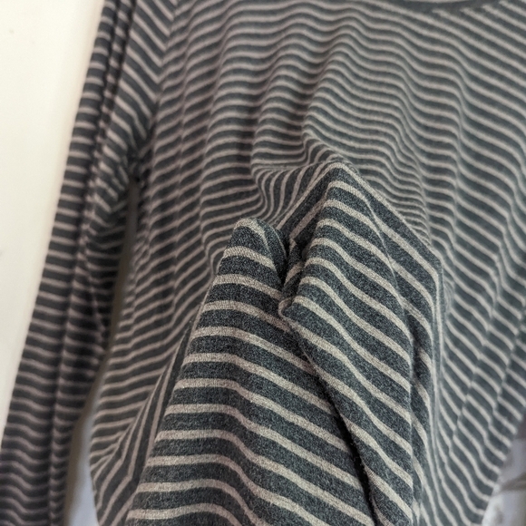 Cabi Long Sleeve T Shirt Top Blair Tunic Dolman Scoop - Picture 5 of 7